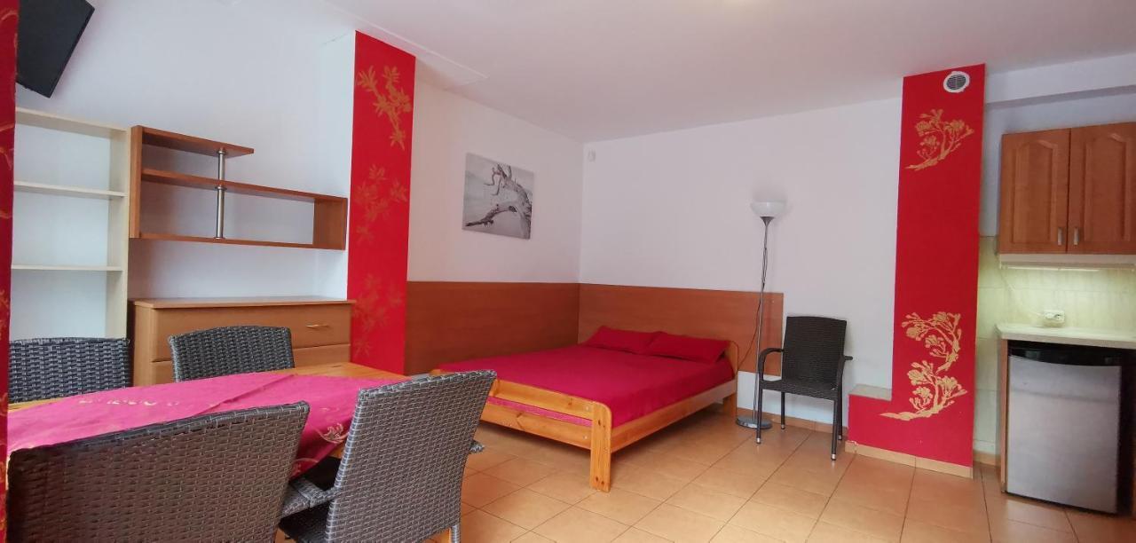 Hotel Pod Filarami Pobierowo Extérieur photo