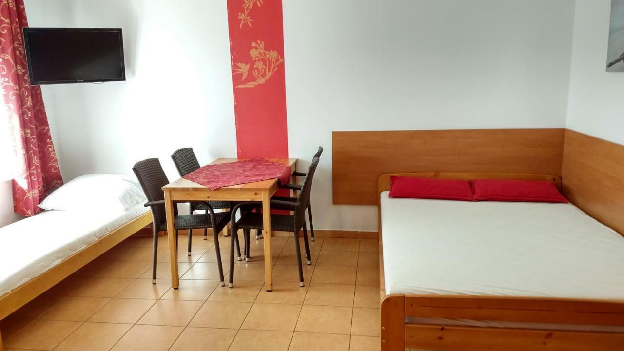 Hotel Pod Filarami Pobierowo Extérieur photo